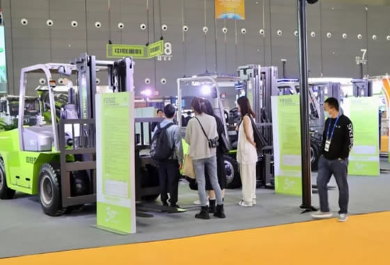 绿色智能 开创新局——中联重科工业车辆闪耀长沙工程机械展
